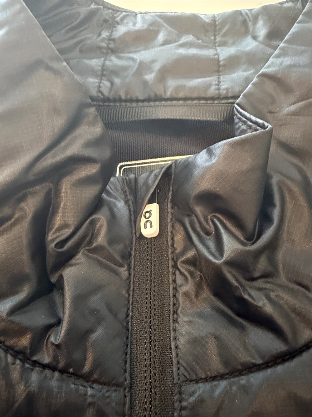 On Cloud Weather Vest View 4